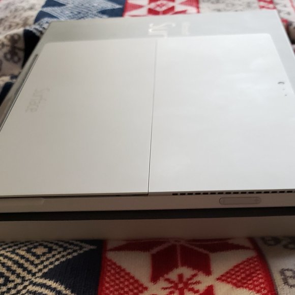 Microsoft Surface Pro 3 Bundle - Picture 8 of 8